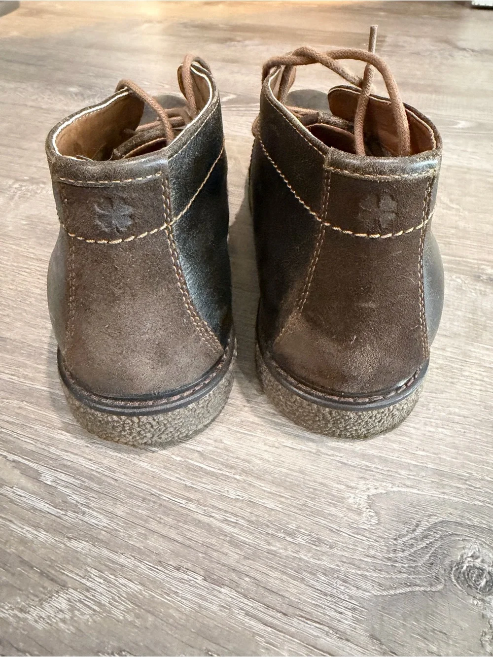 Lucky Brand Black Leather Men’s Chukka Boots with Brown Laces